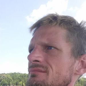 Meet your Posher, Elias